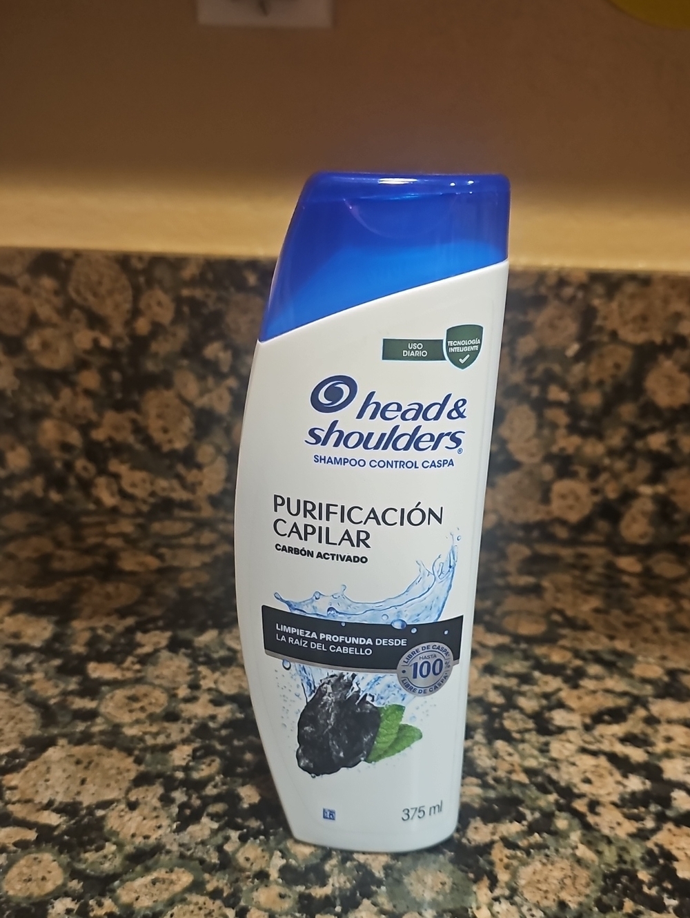 Head & Shoulders Anti-Dandruff Shampoo with Activated Charcoal